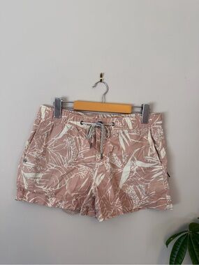 Vuori Women’s Ripstop Shorts size small